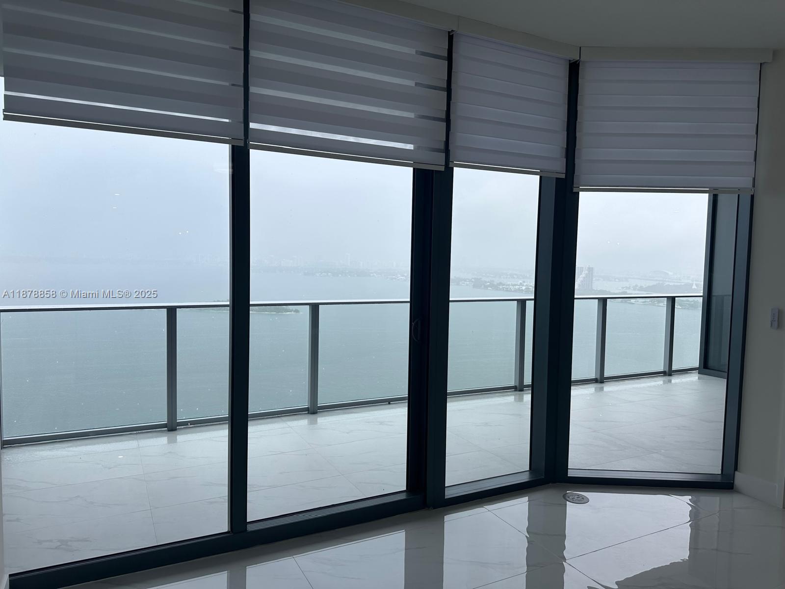 ARIA RESERVE MIAMI - Residential Lease