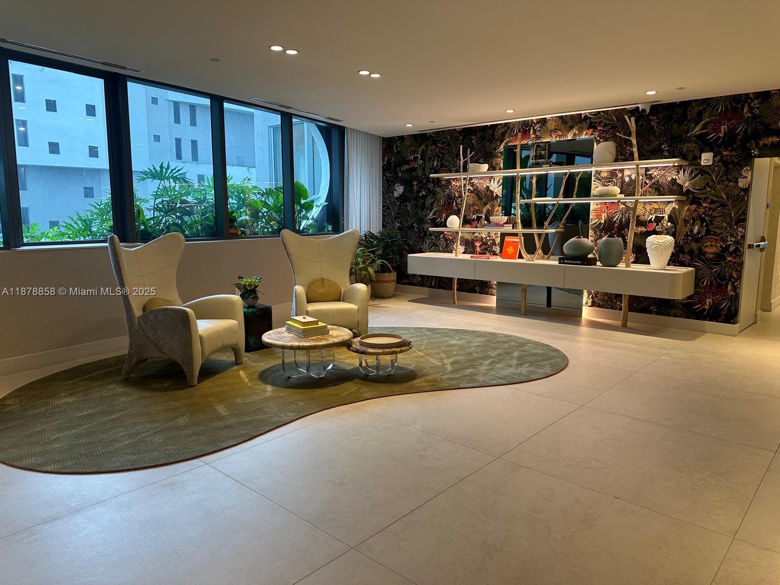 ARIA RESERVE MIAMI - Residential Lease