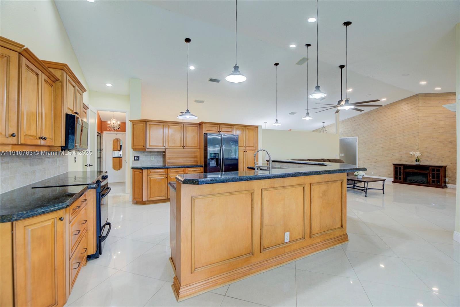 CYPRESS GLEN - Residential