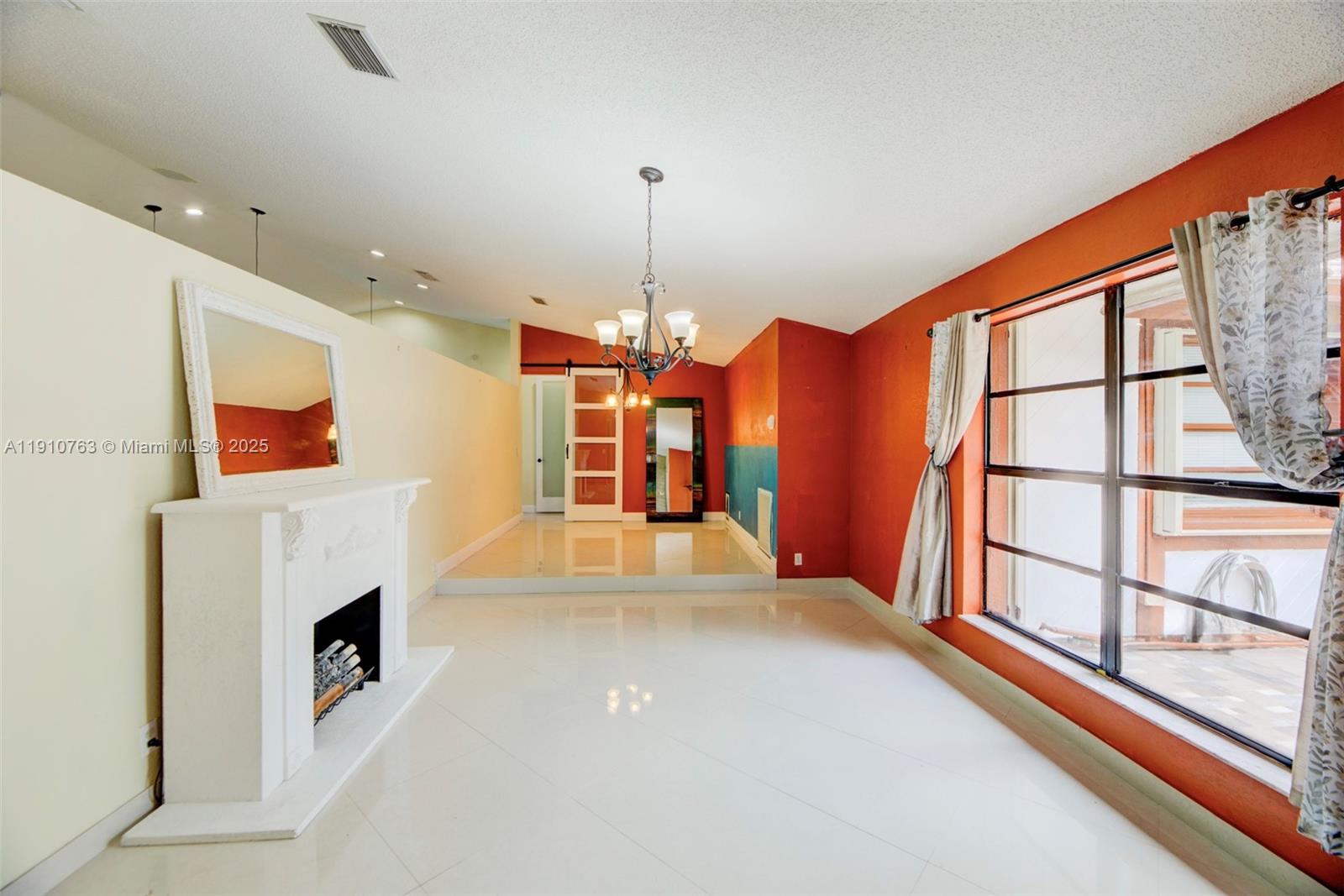 CYPRESS GLEN - Residential