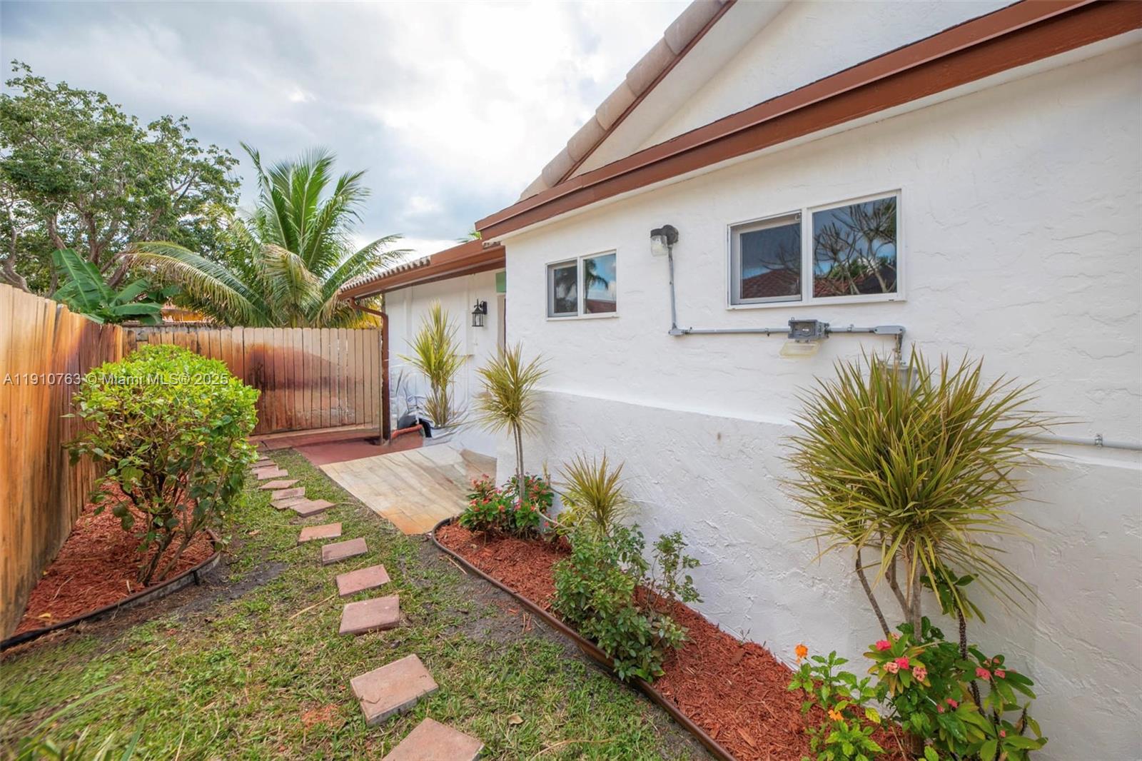 CYPRESS GLEN - Residential