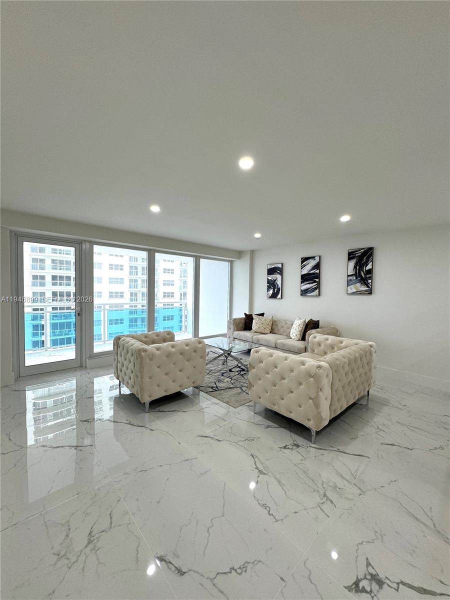3430 Galt Ocean Dr 908