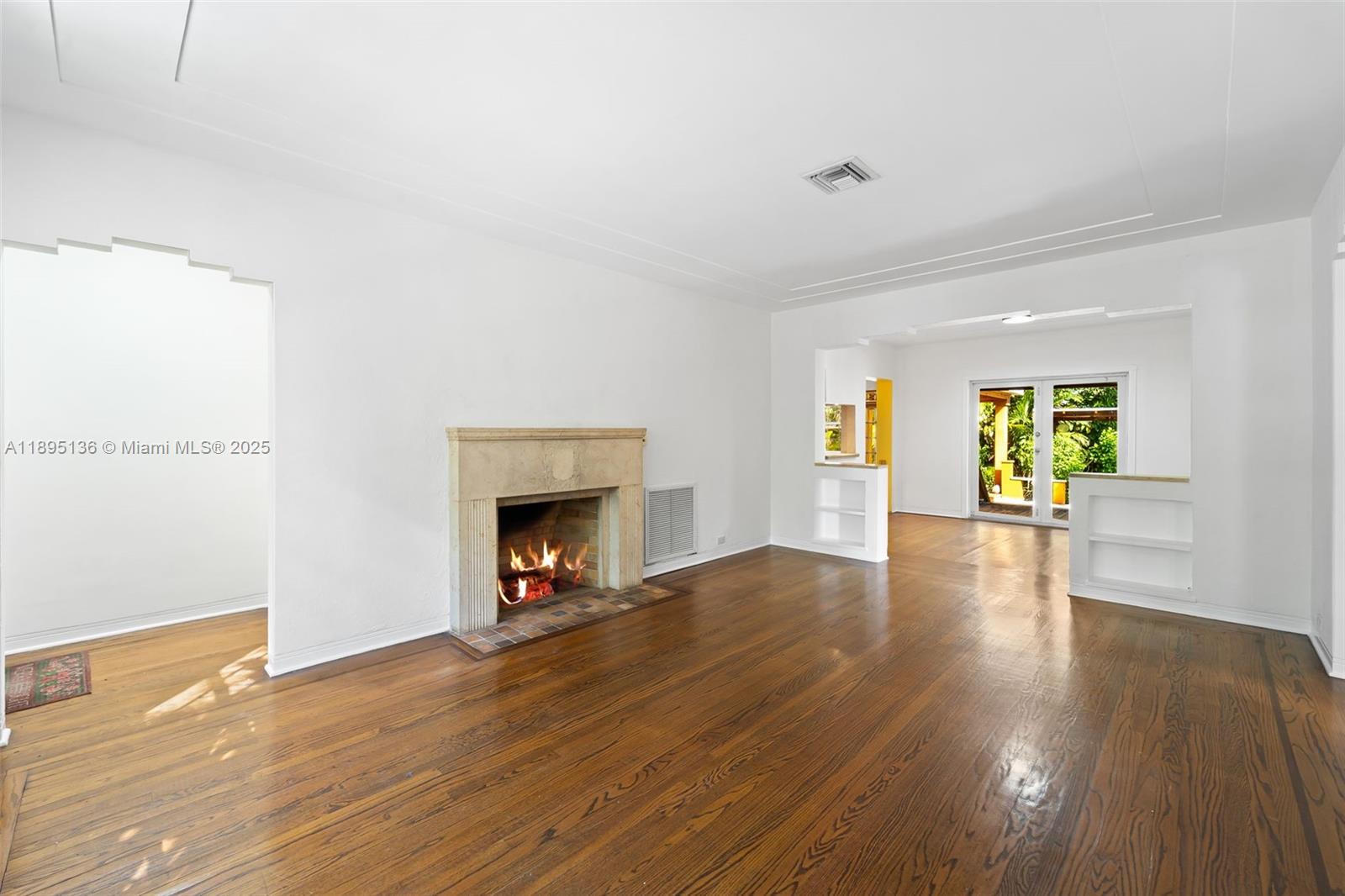 911 NE 72nd Ter, Miami, FL, 33138/$1,150,000 2 911 NE 72nd Ter