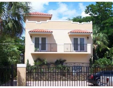 2945 Coconut Ave 4 Miami FL 33133