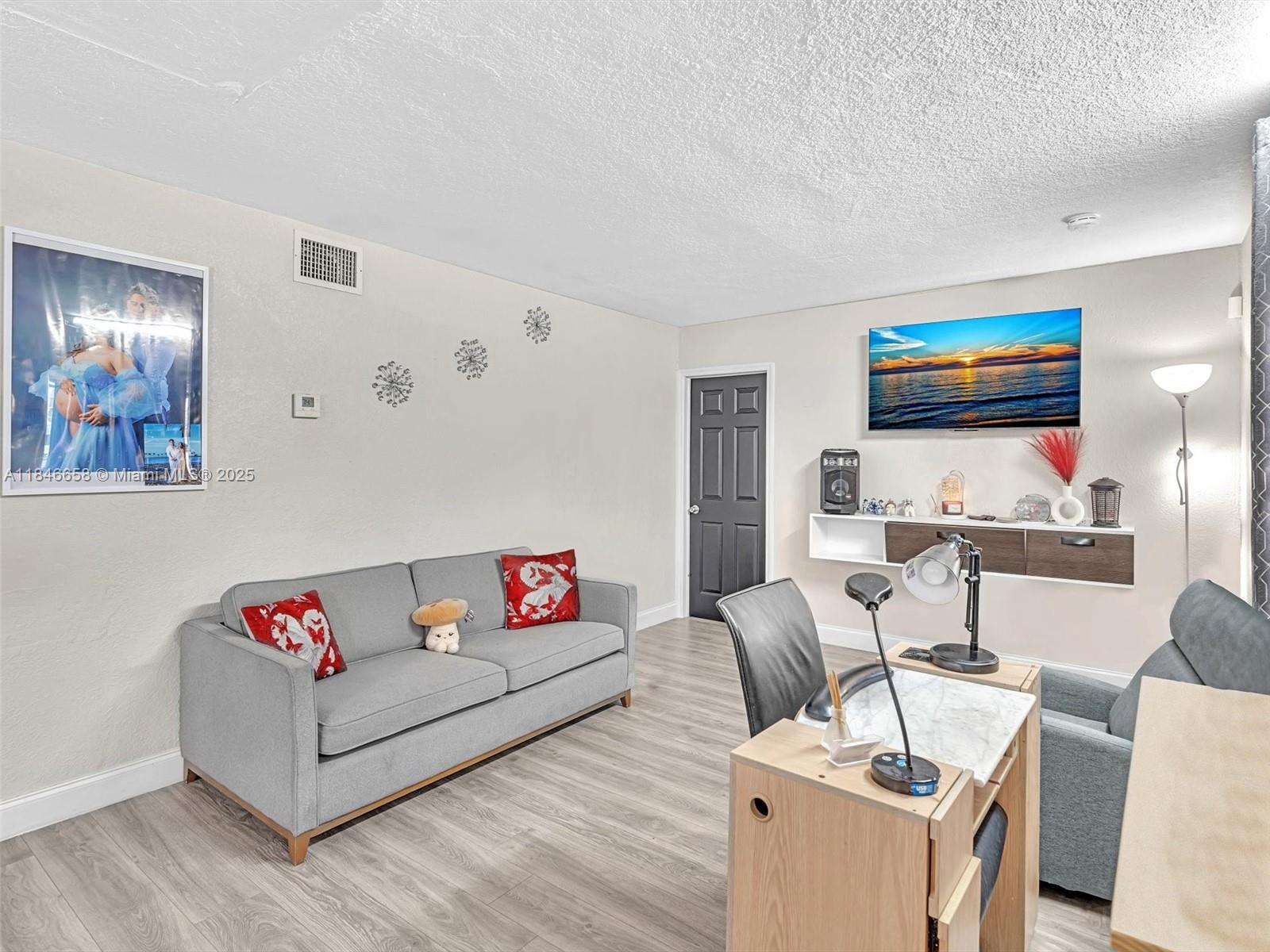 HILLMONT HGTS REV & ADD - Residential