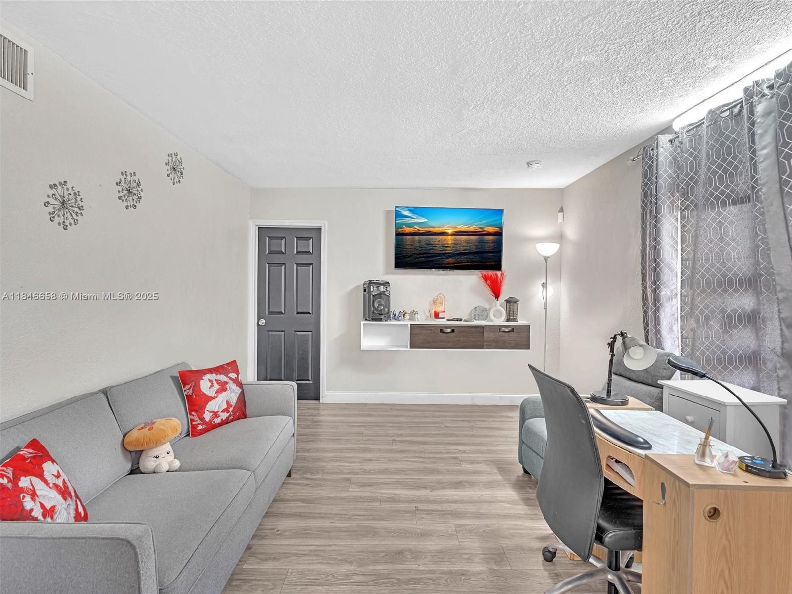 HILLMONT HGTS REV & ADD - Residential