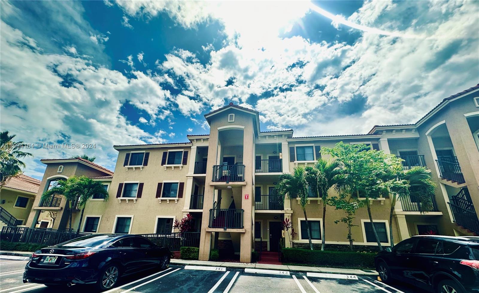22561 Sw 88 Pl 301, Cutler Bay, Miami-Dade County, Florida - 3 Bedrooms  
2 Bathrooms - 