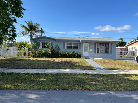 1422 NW 196th St Miami Gardens FL 33169