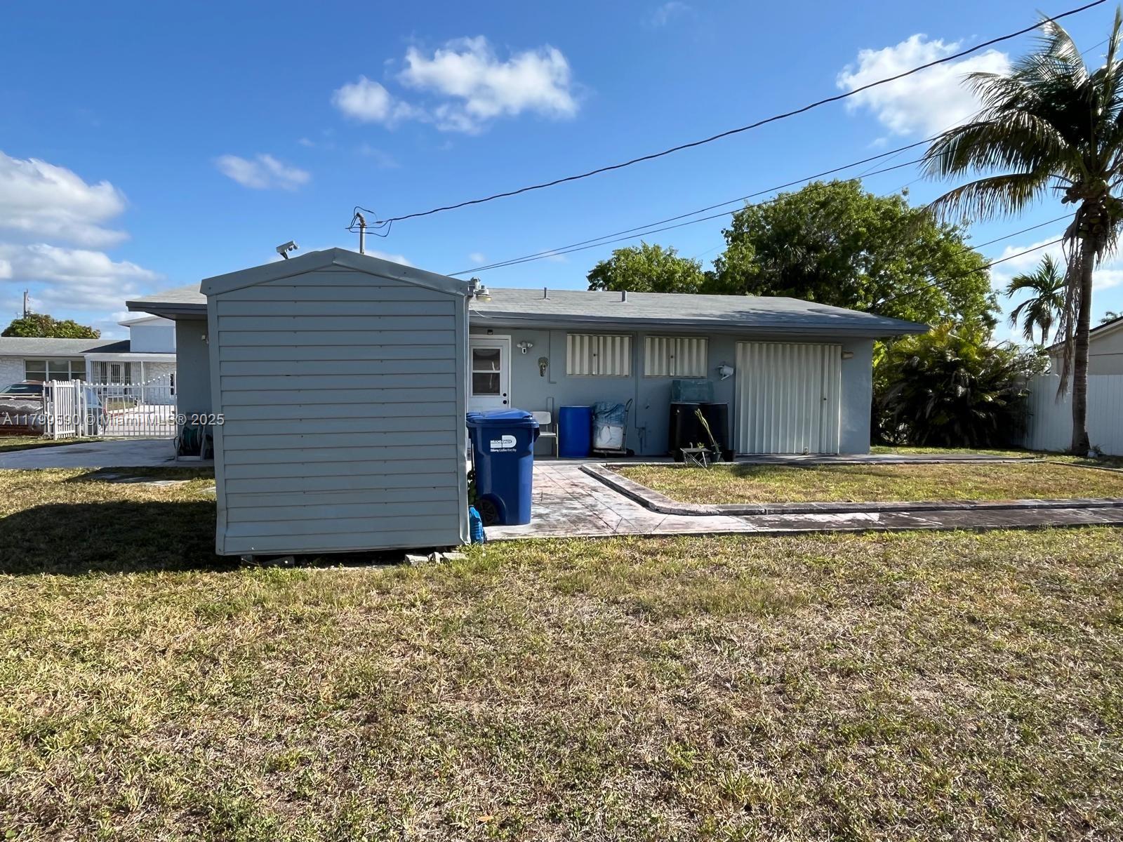1422 NW 196th St