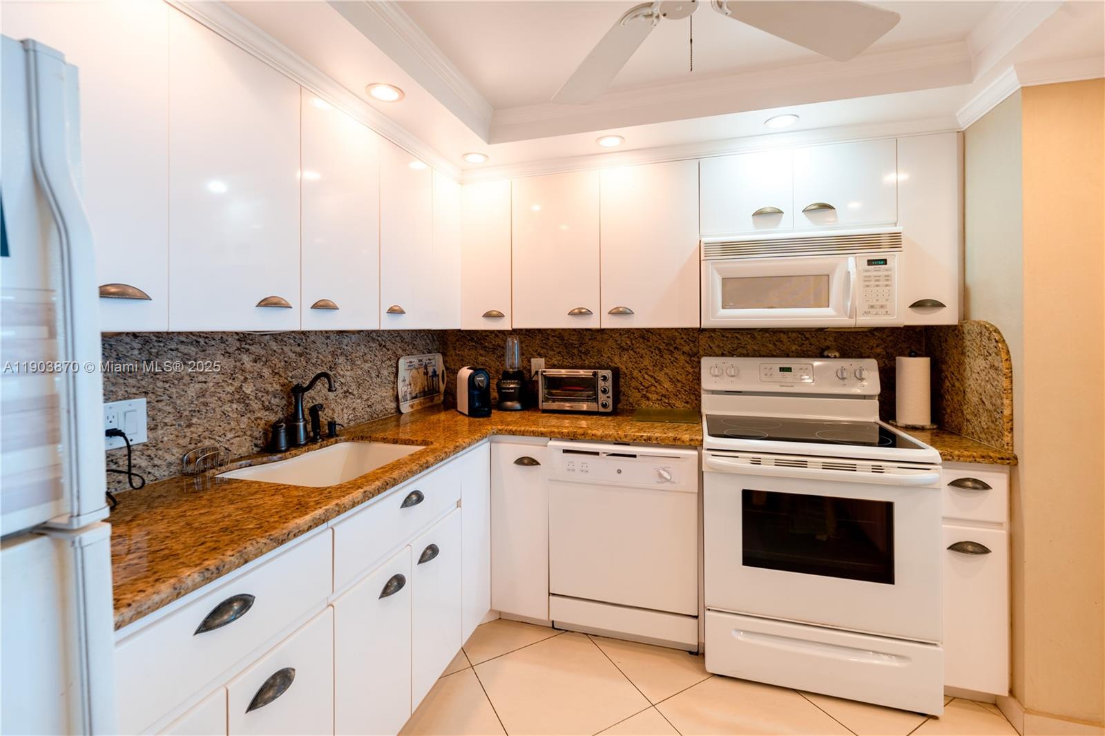 QUADOMAIN TOWER I AND IV - Residential Lease