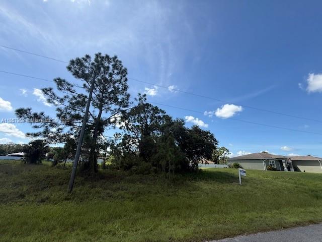 PORT LA BELLE - Land