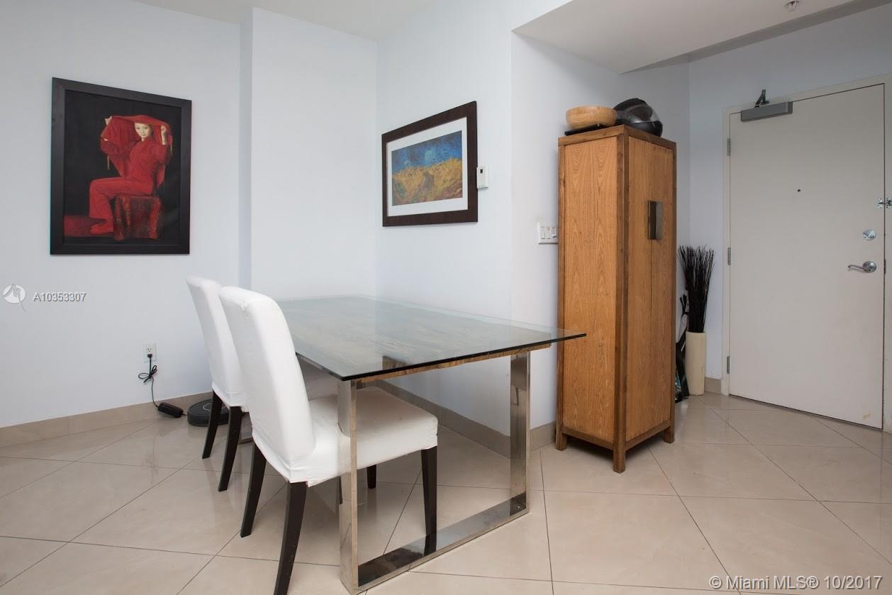 EASTSIDE AT AVENTURA COND - Residential