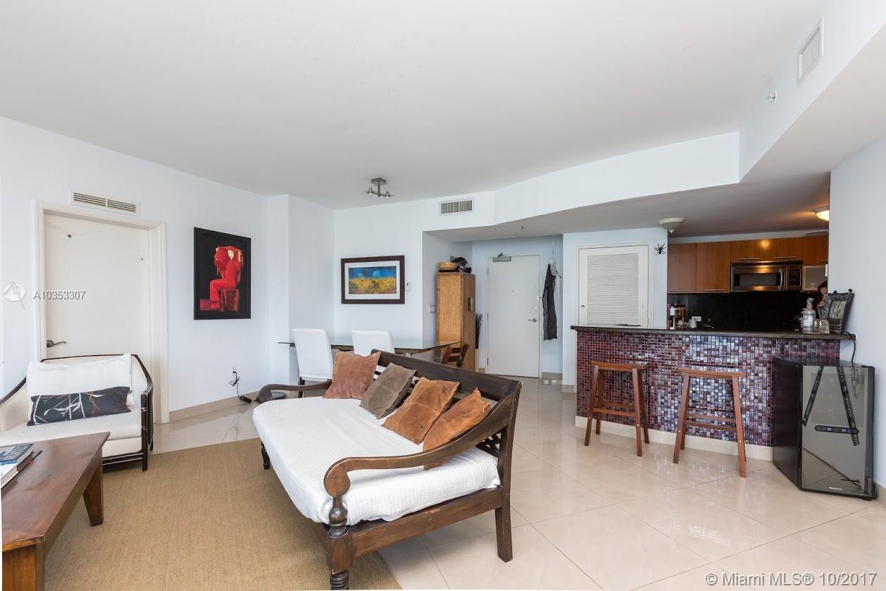 EASTSIDE AT AVENTURA COND - Residential