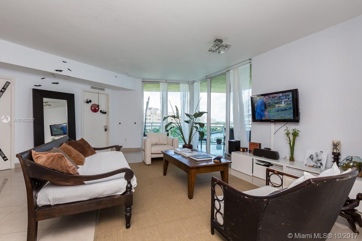 EASTSIDE AT AVENTURA COND - Residential