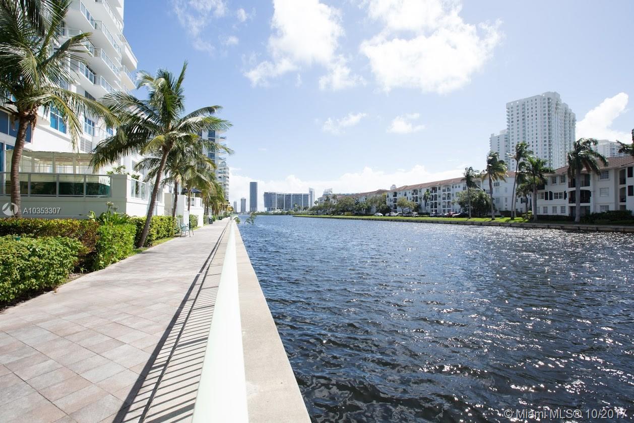 EASTSIDE AT AVENTURA COND - Residential