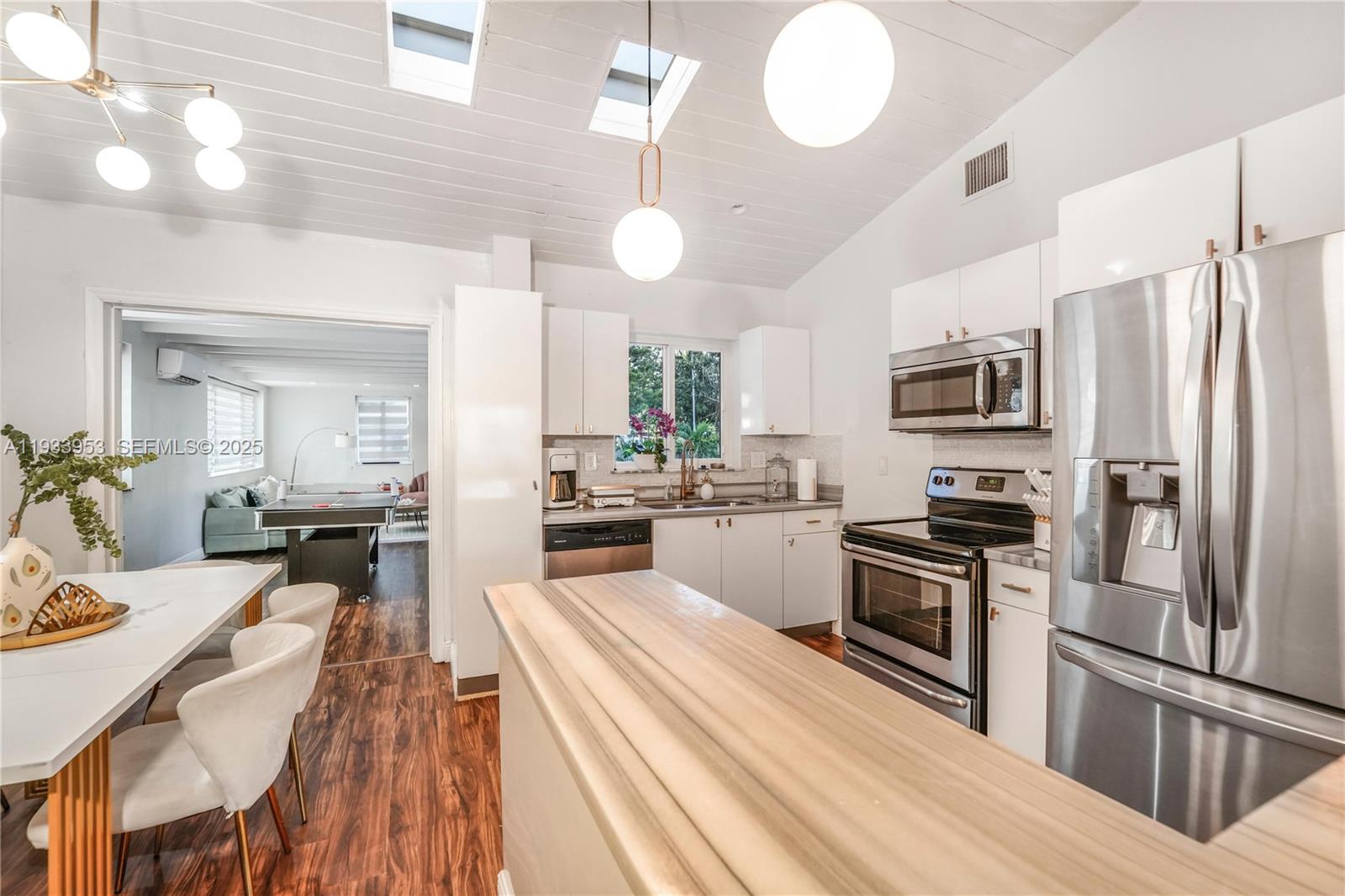 LA PALOMA - Residential