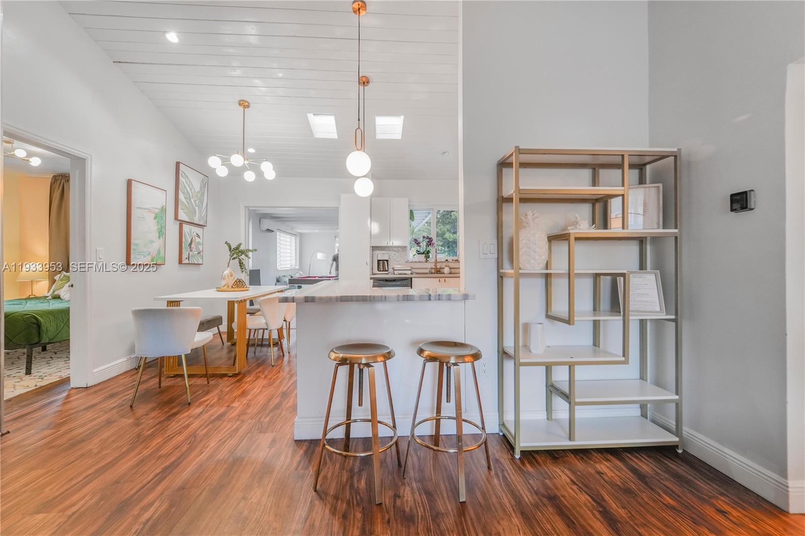 LA PALOMA - Residential