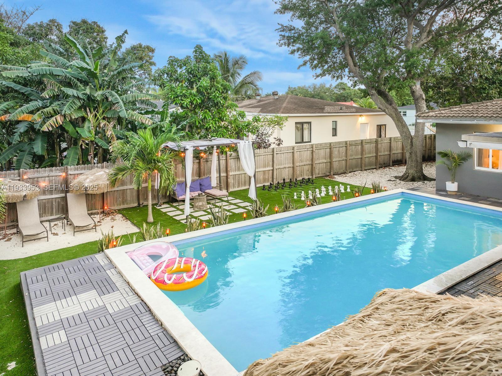 LA PALOMA - Residential