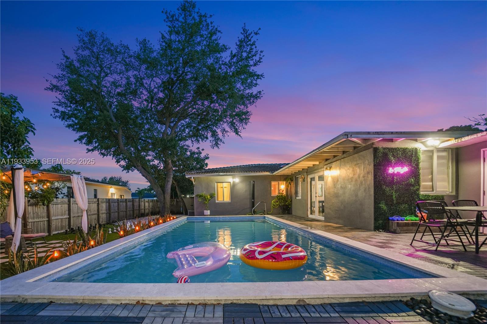 LA PALOMA - Residential