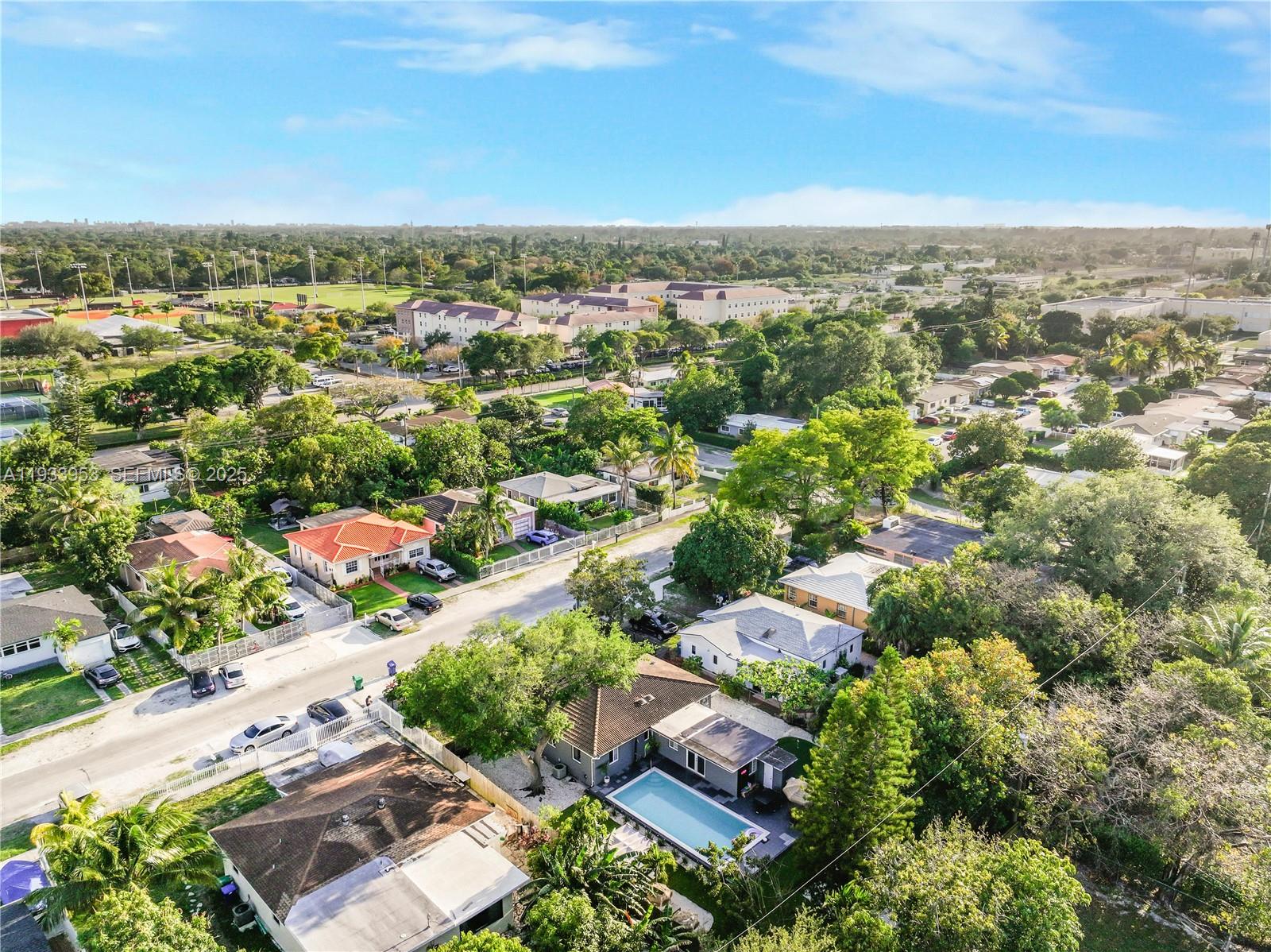LA PALOMA - Residential