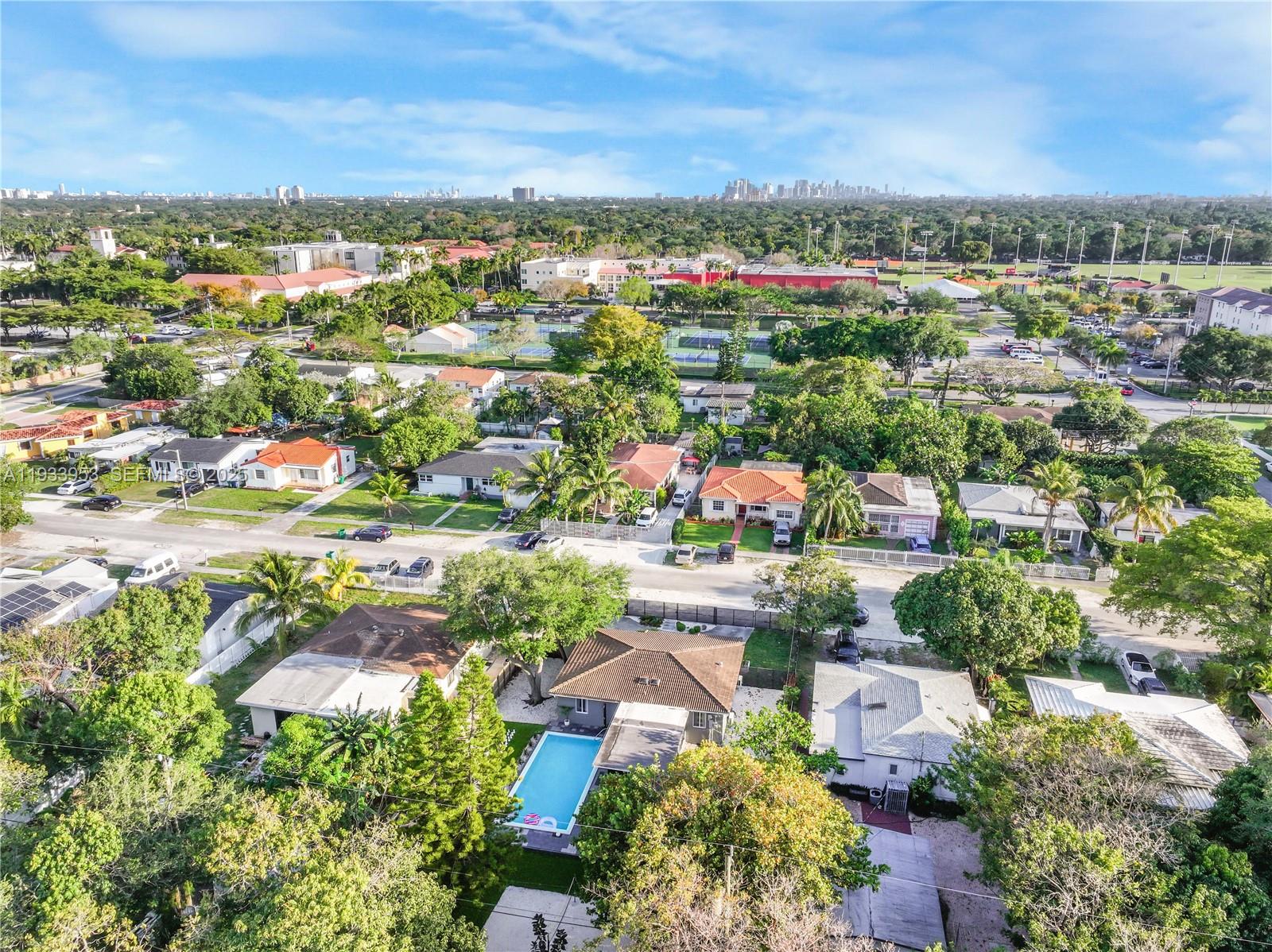 LA PALOMA - Residential