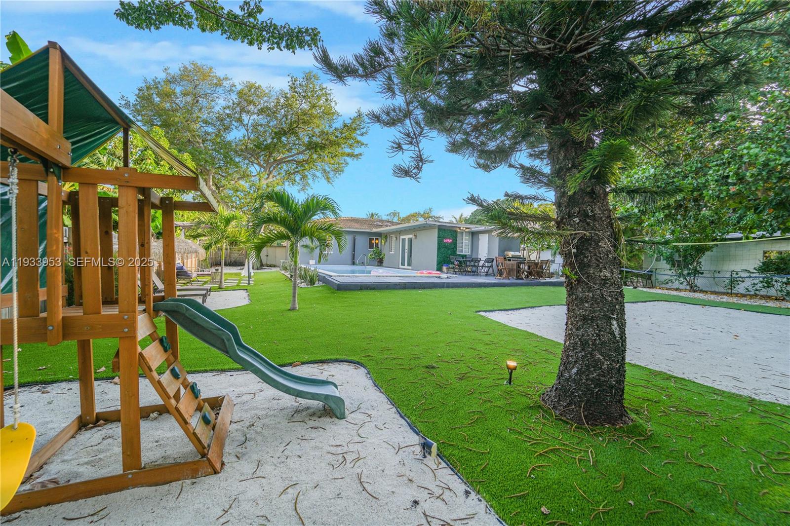 LA PALOMA - Residential