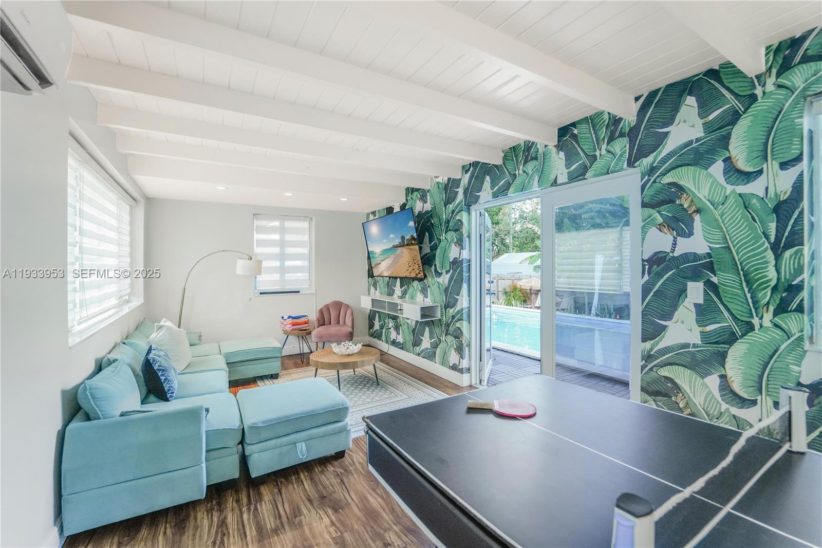 LA PALOMA - Residential