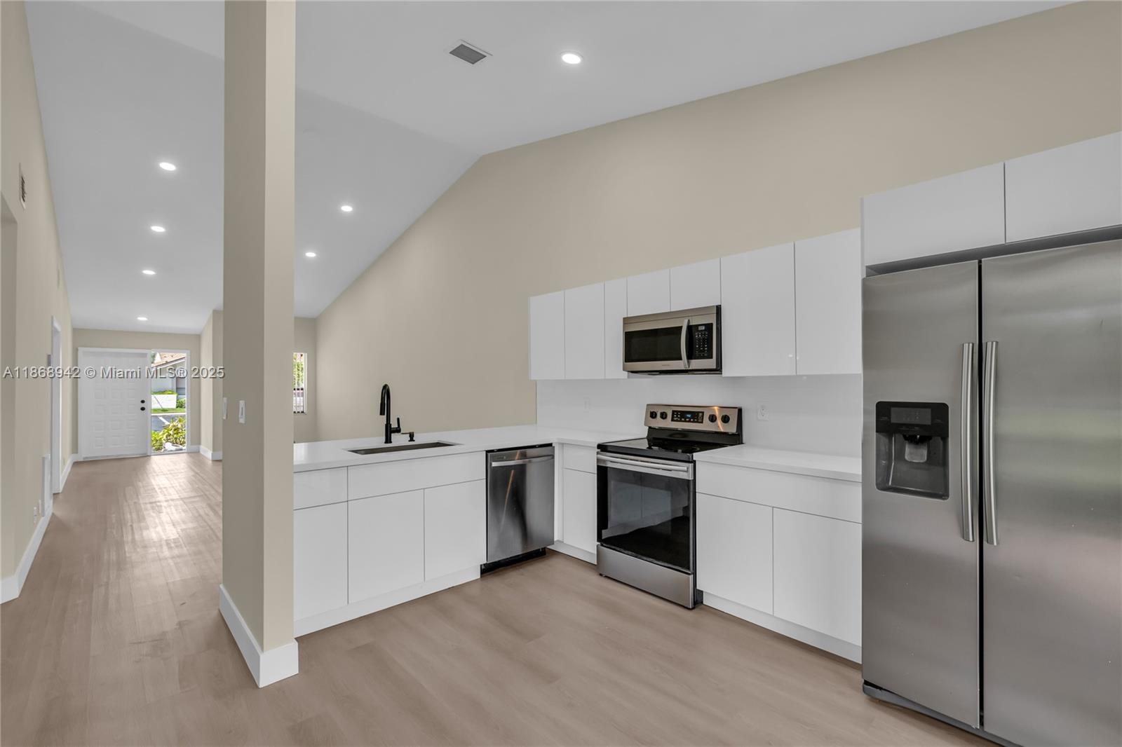 7940 NW 10th St