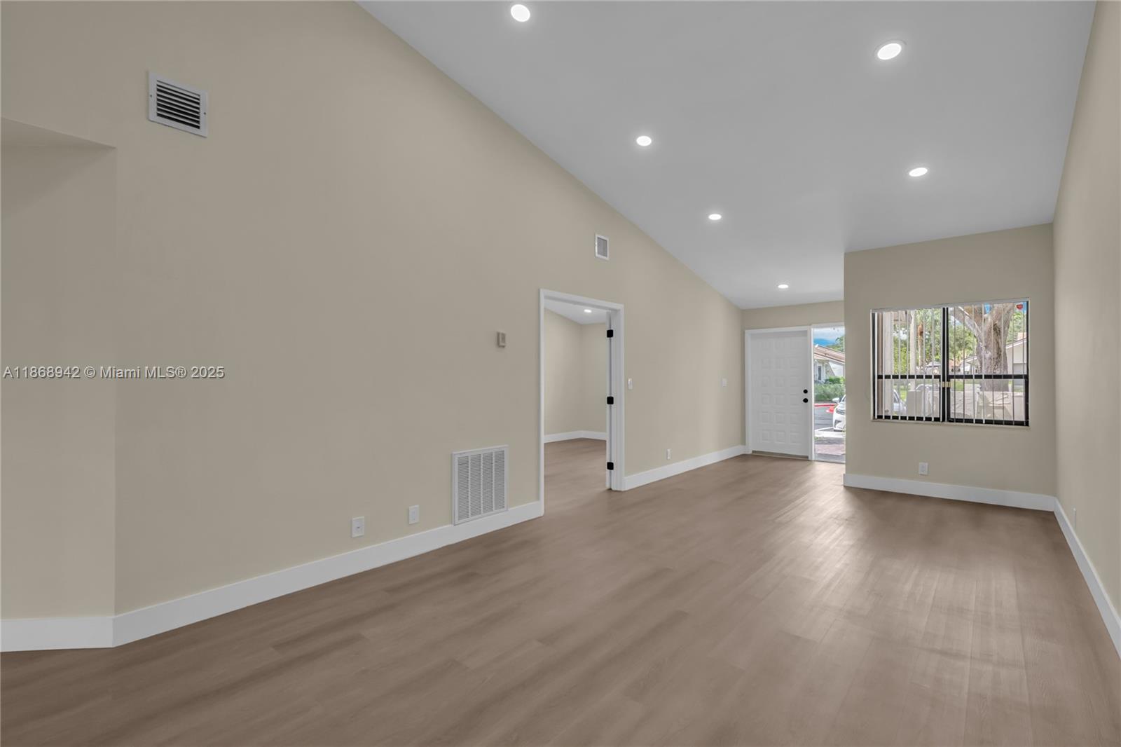 7940 NW 10th St