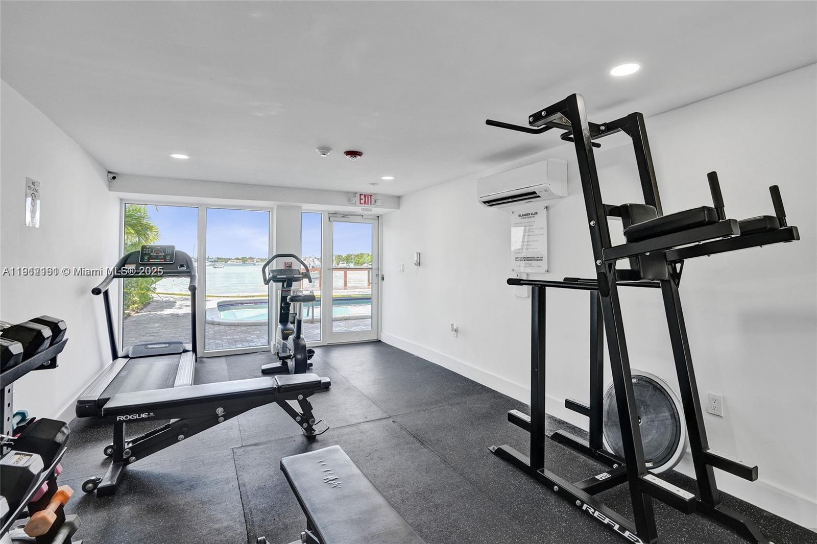 THE ISLANDER CLUB CONDO - Residential