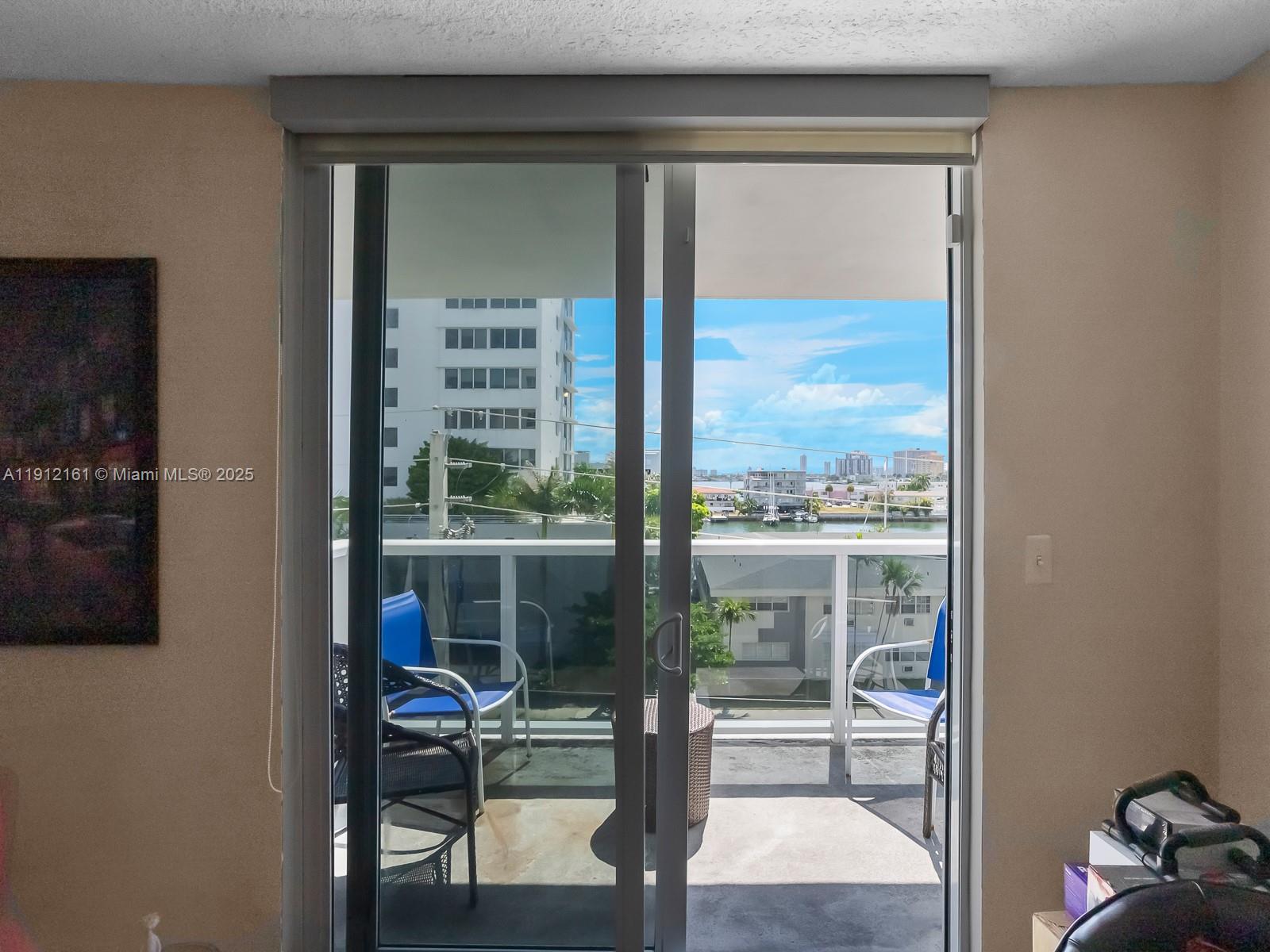 THE ISLANDER CLUB CONDO - Residential