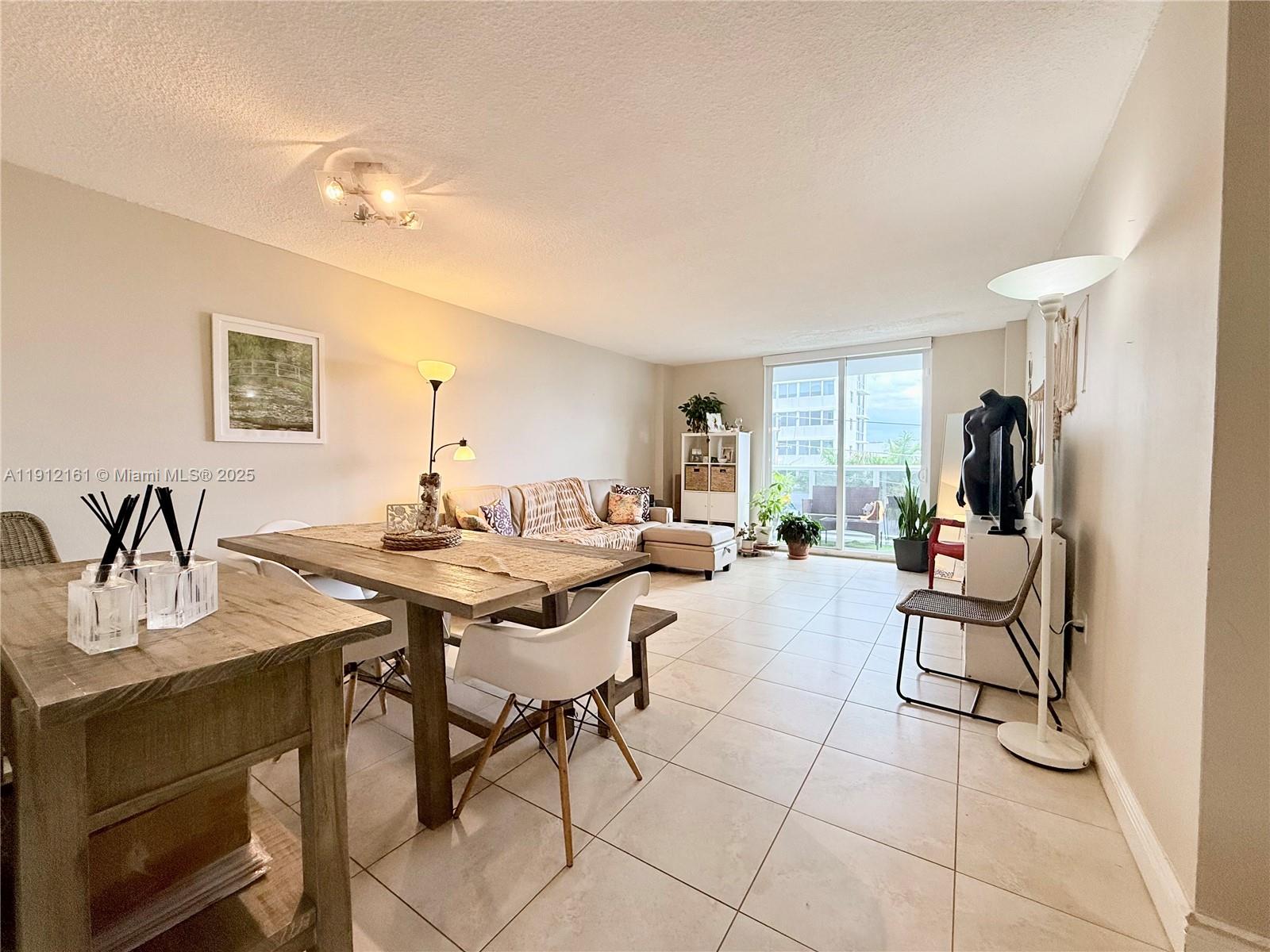 THE ISLANDER CLUB CONDO - Residential