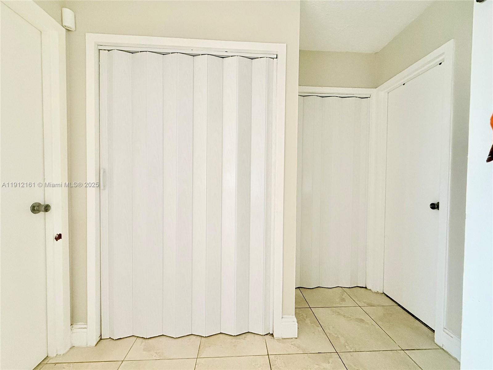 THE ISLANDER CLUB CONDO - Residential