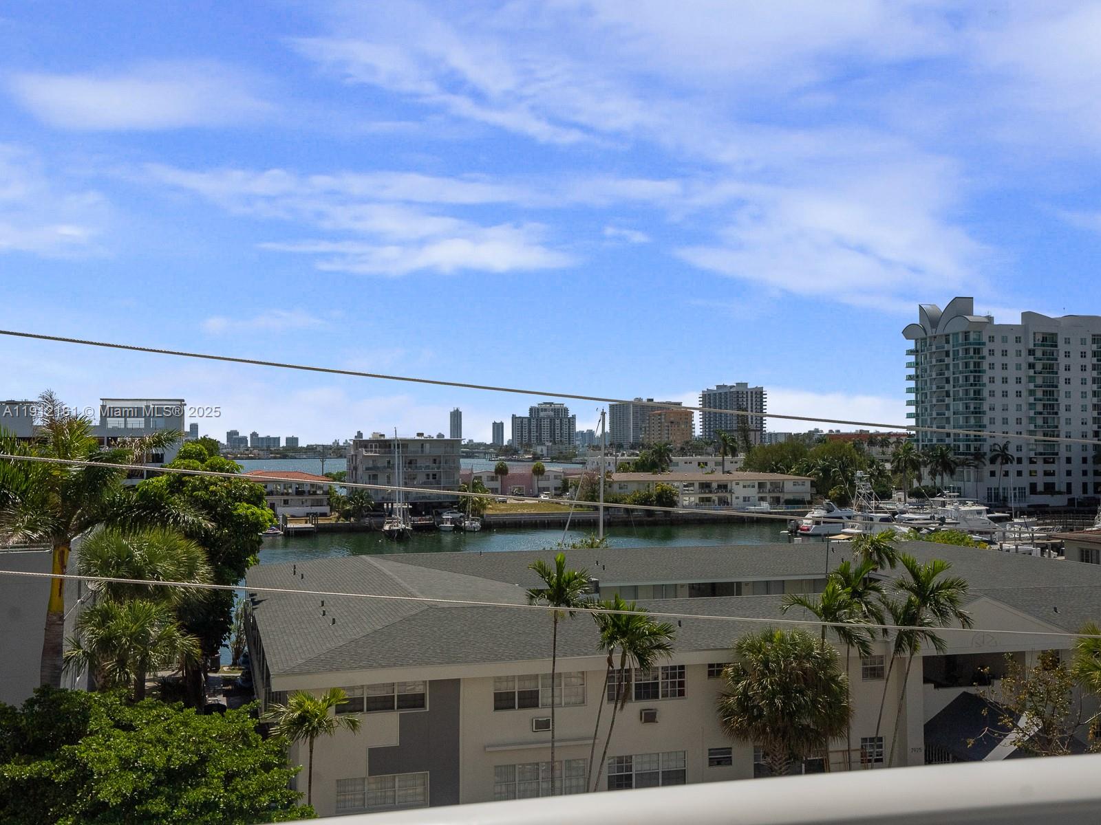 THE ISLANDER CLUB CONDO - Residential