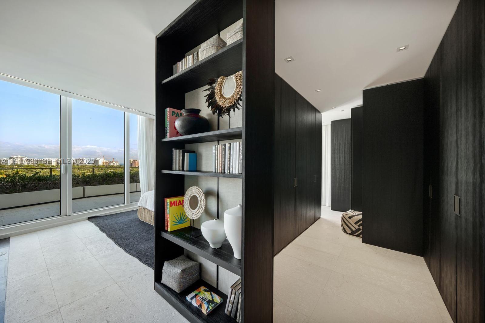 4701 N Meridian Ave UPH21