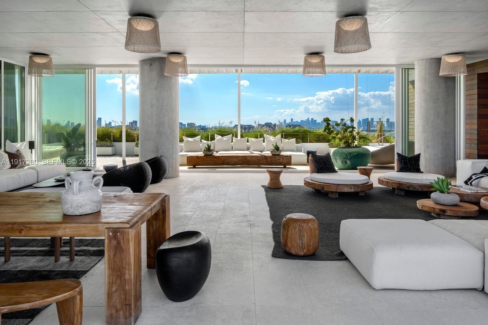 The Ritz-Carlton Resi - Residential Lease