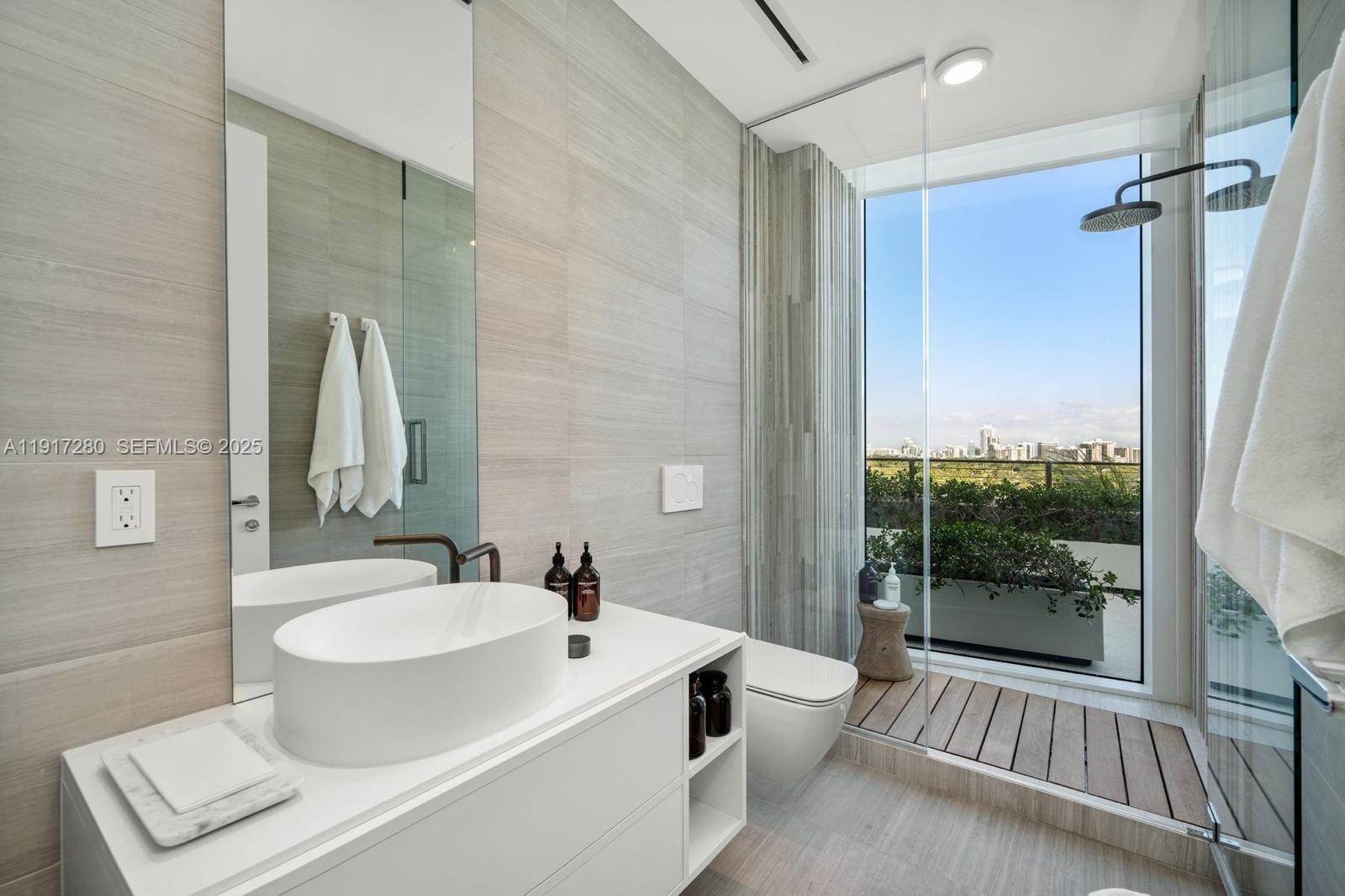 The Ritz-Carlton Resi - Residential Lease