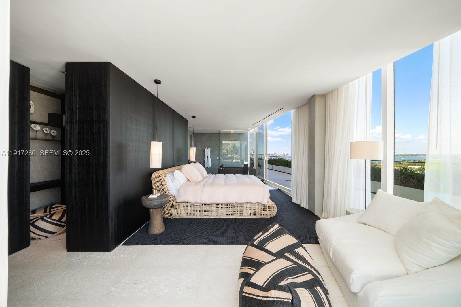 The Ritz-Carlton Resi - Residential Lease