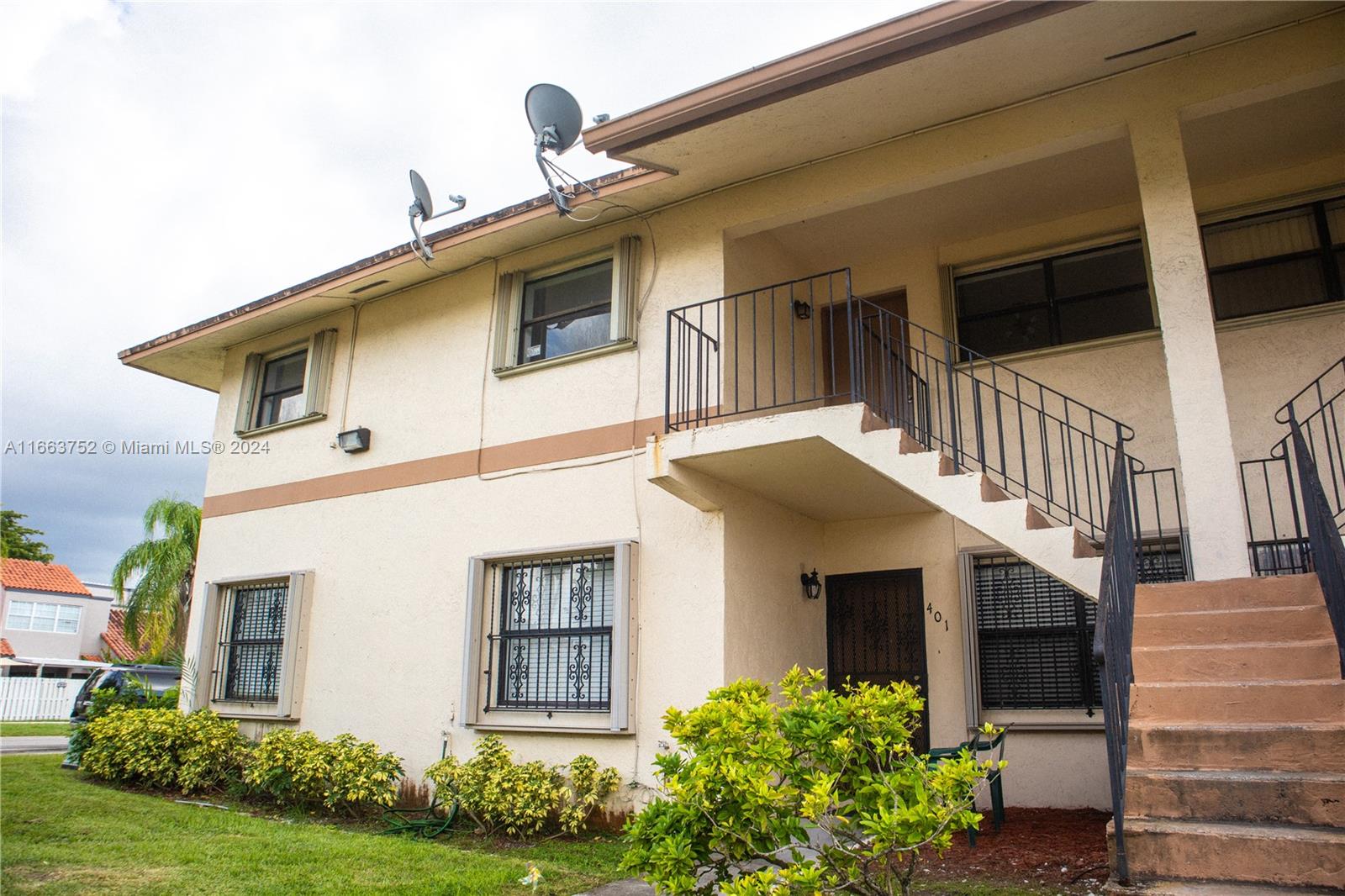 MILLER VILLAS CONDO - Residential