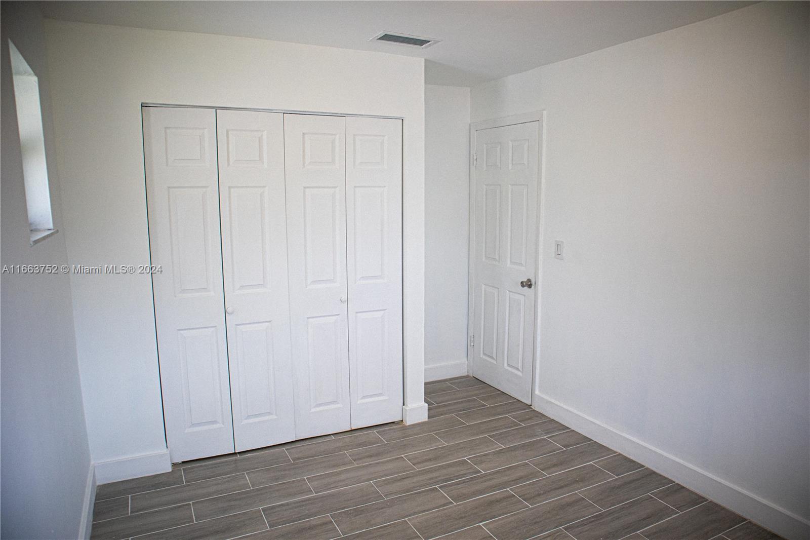 MILLER VILLAS CONDO - Residential