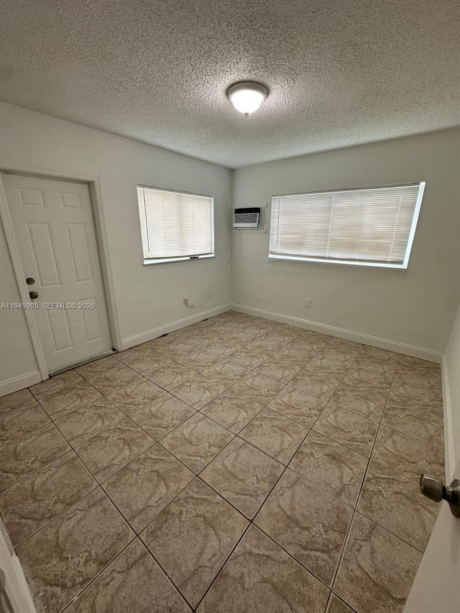 HOLLYWOOD PINES THIRD AME - Residential Lease