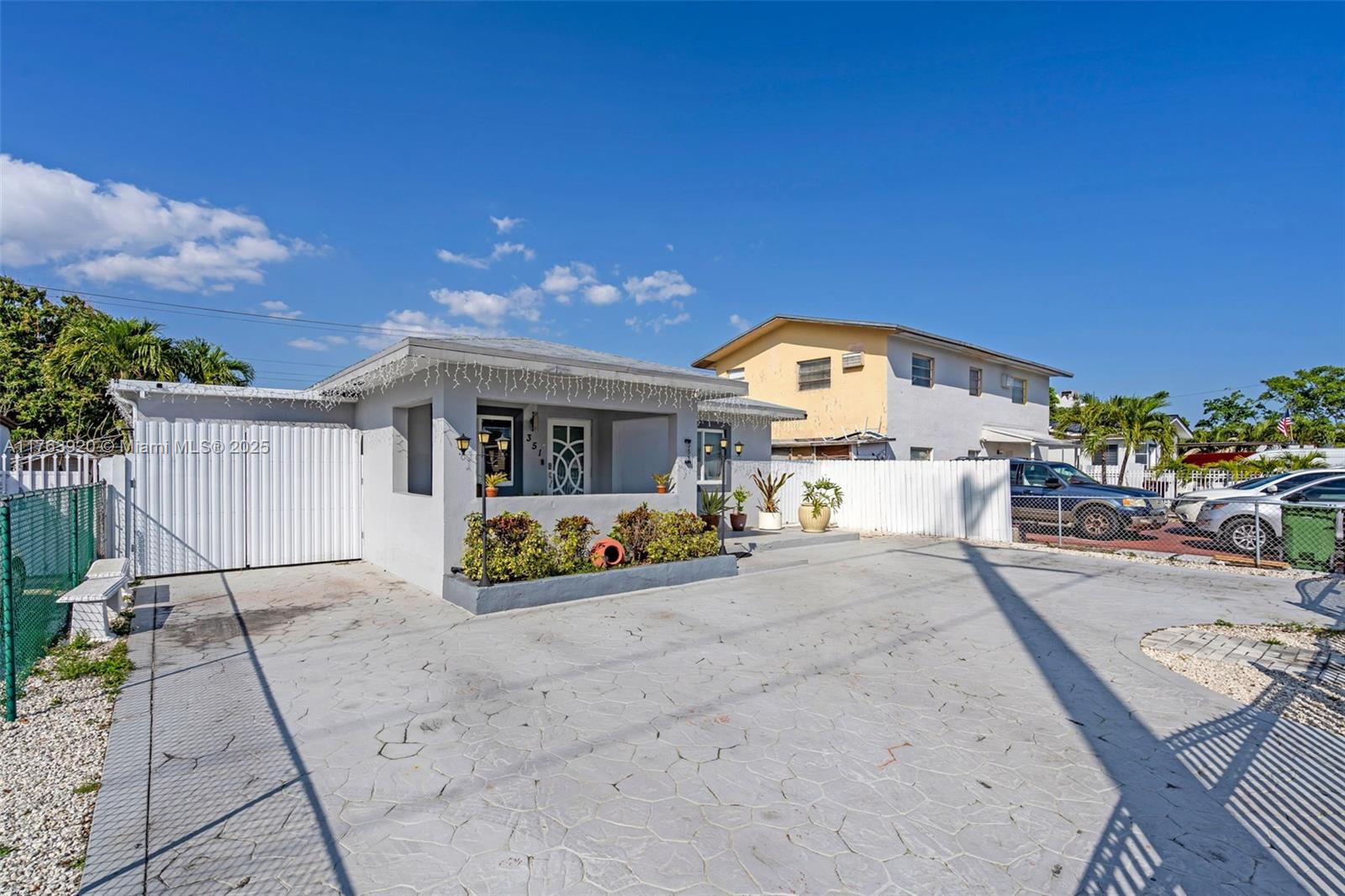 TOWN OF HIALEAH 1 ADDN AM - Residential
