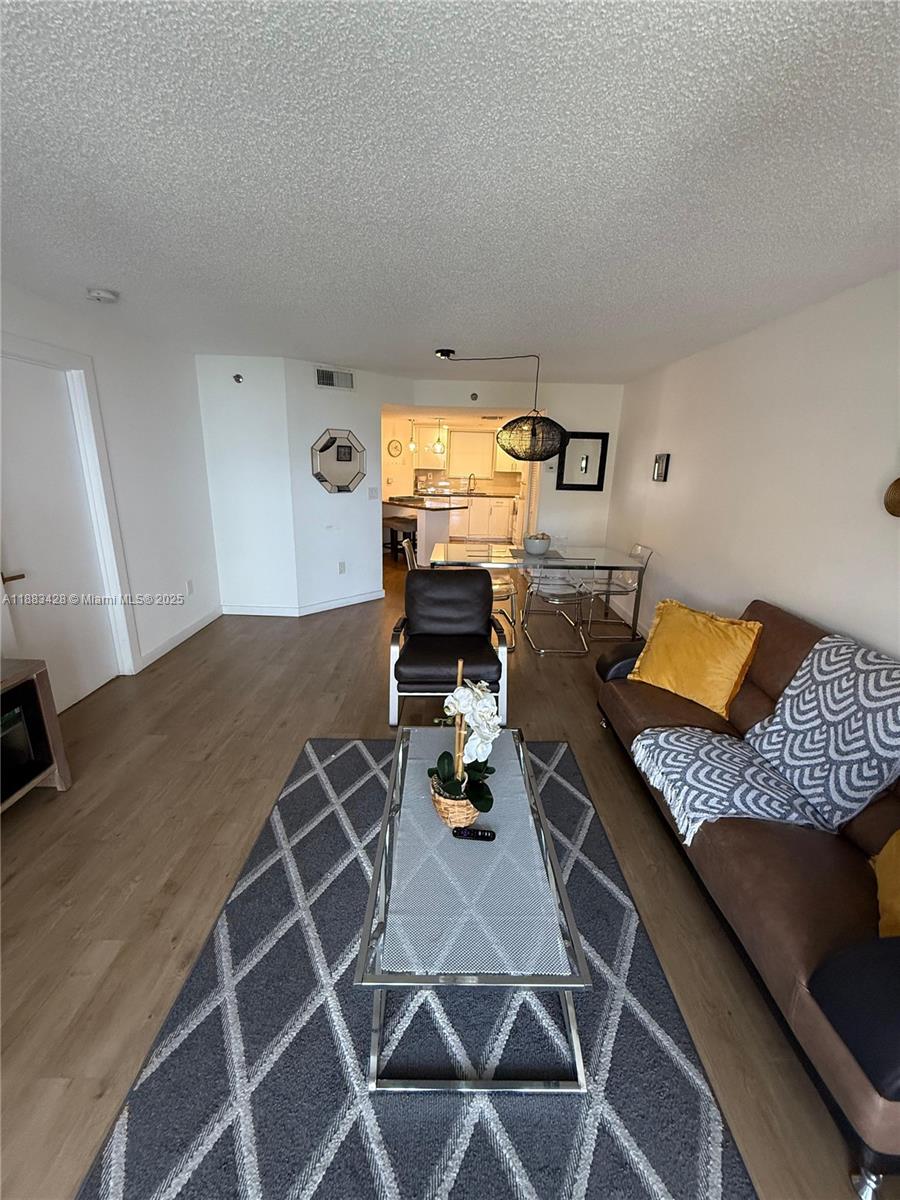 LE FRONTENAC CONDO - Residential