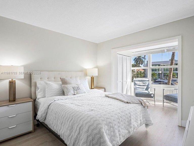 ISLAND HOUSE EAST CONDO - Residential