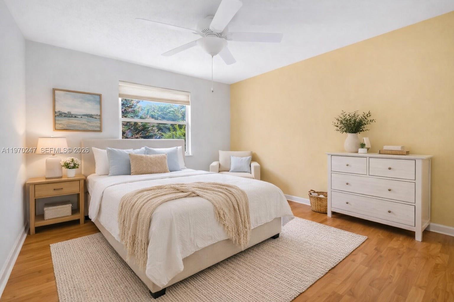 SYMPHONY BAY - Residential