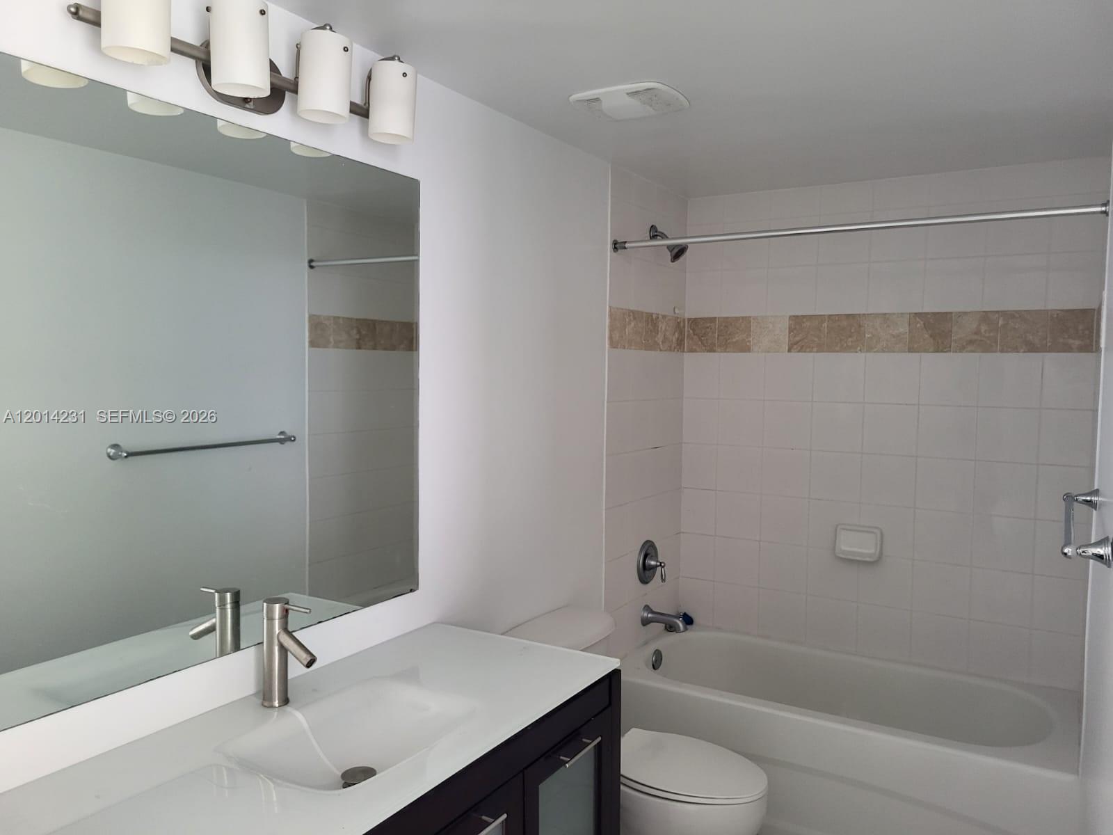 TERRAZAS RIVERPARK VILLAG - Residential Lease