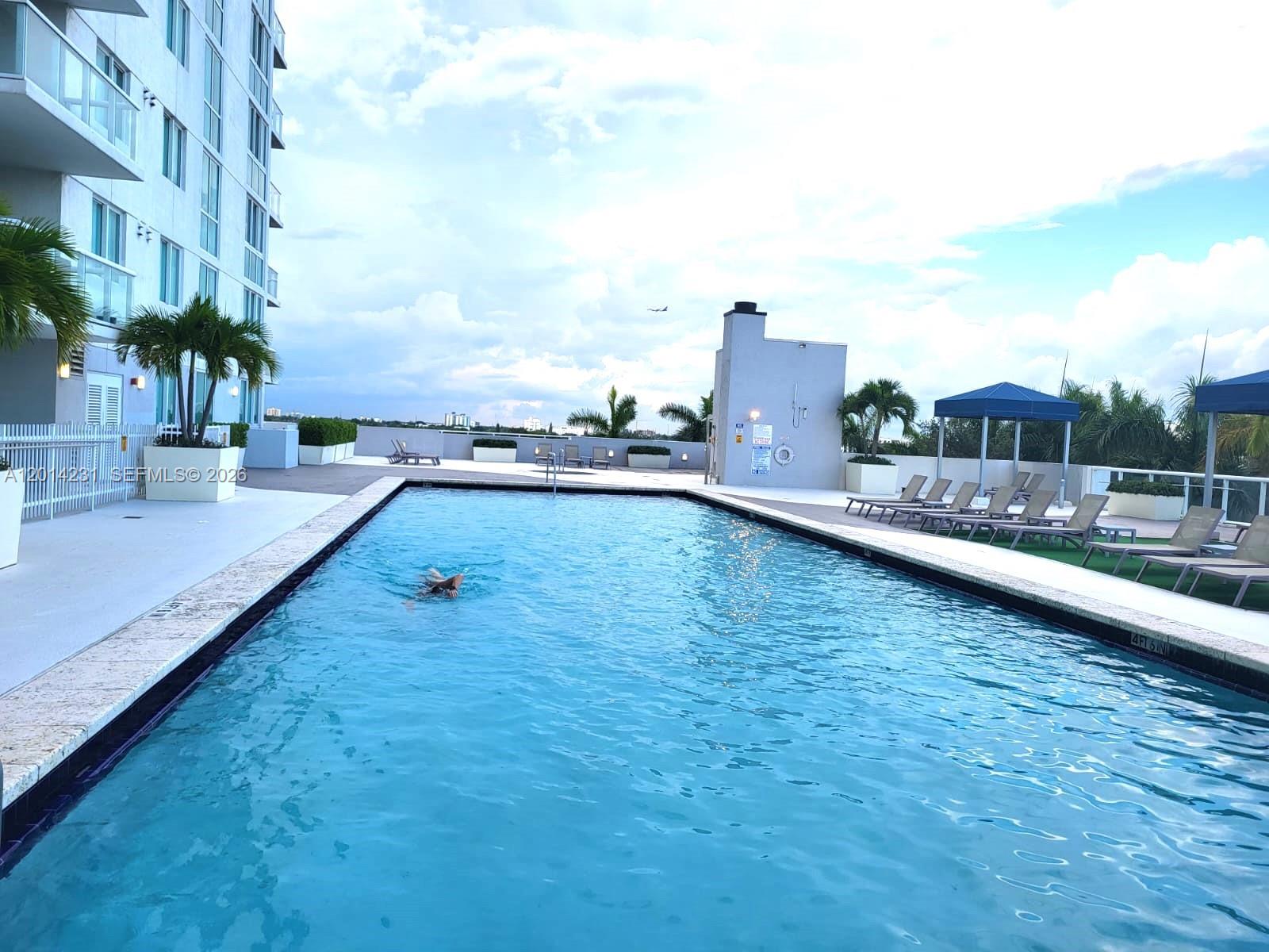 TERRAZAS RIVERPARK VILLAG - Residential Lease