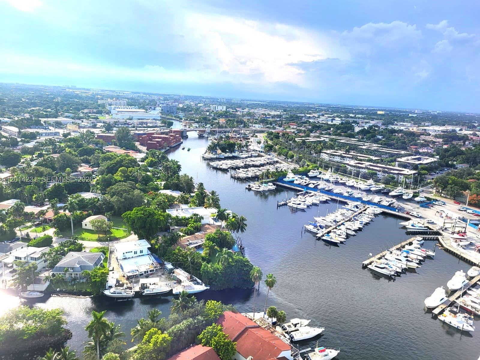 TERRAZAS RIVERPARK VILLAG - Residential Lease