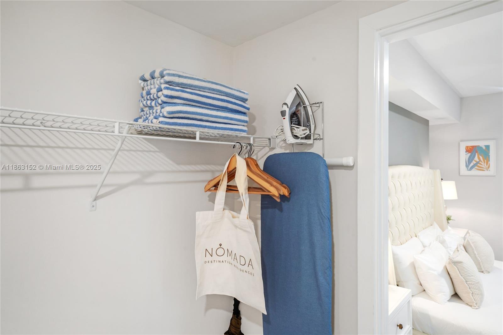 QUADRO CONDO - Residential