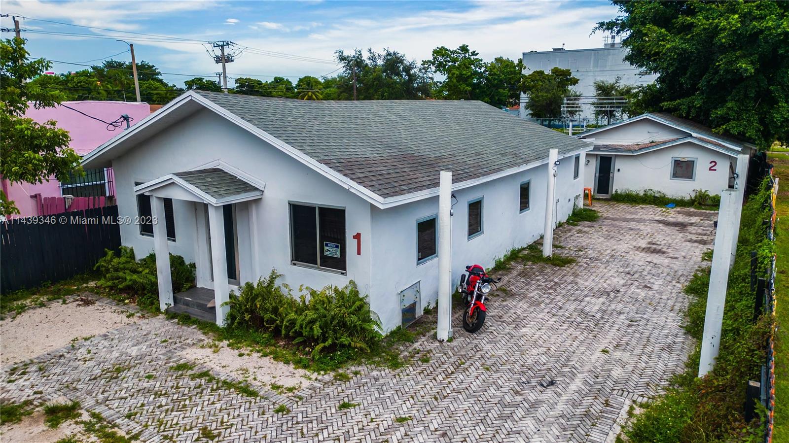 LITTLE RIVER GARDENS - Residential Income